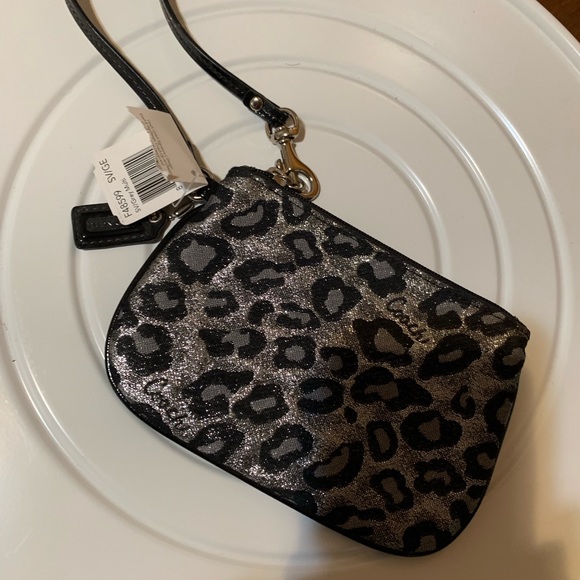Coach Handbags - Coach Wristlet. NWT SV Grey Multi